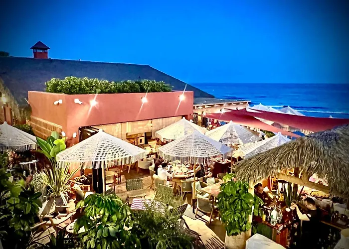 2 Bed Elviria - 65sqm Terrace - Pools - Walk To Apartament