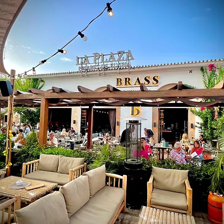 2-bed Апартаменти *